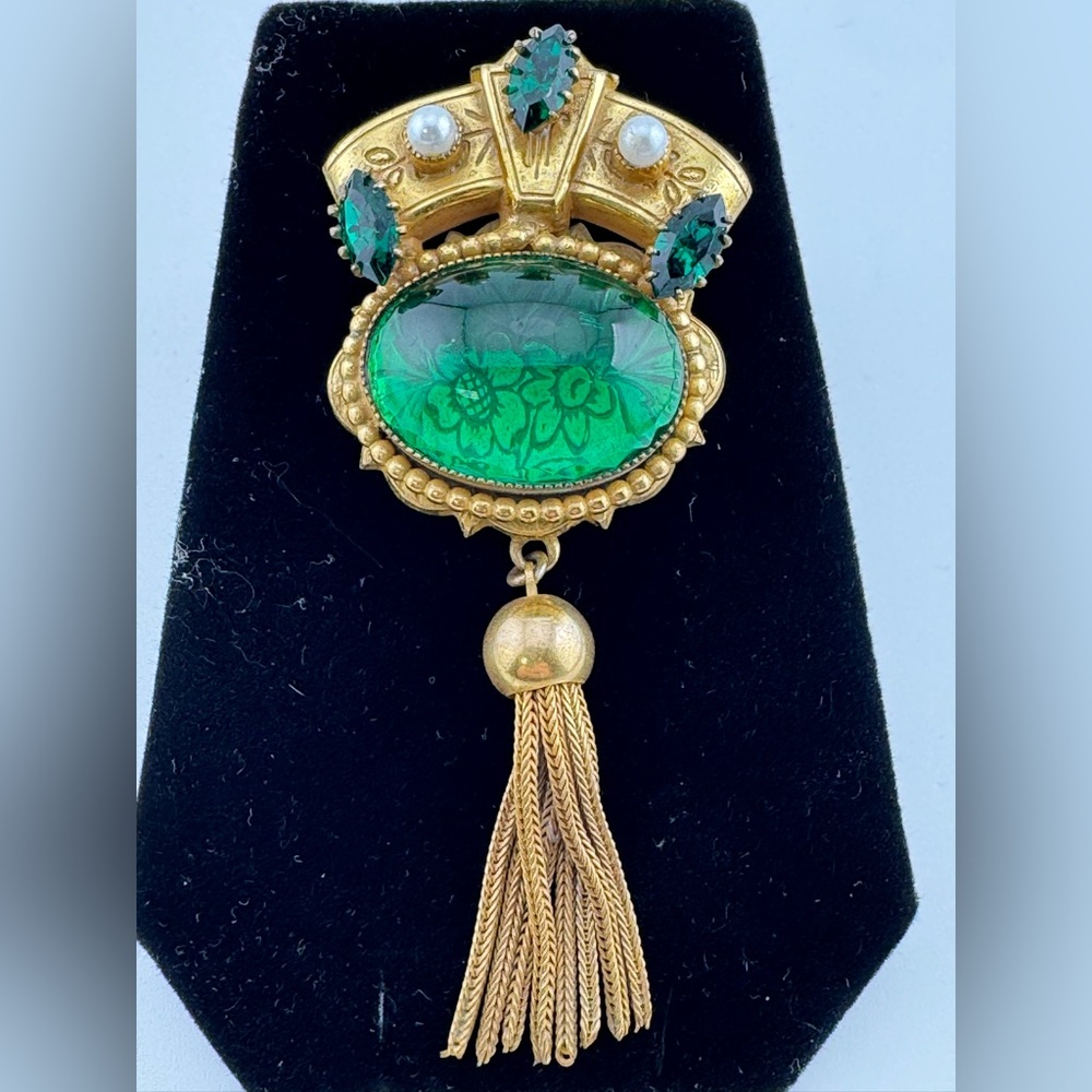 Vintage Original By Robert Pin/Pendant Green Glass Cabochon